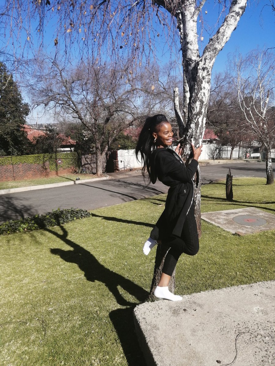 NikitaNaidoo10's tweet photo. You can hold on to the Tree it makes a nagging sound before it falls, just to alert you unlike a human. #SheIsAfrica #Model #dancer #AfricanBeautyQueenswithASubstance #NikitaAliyahMgoduka #MsAfricaFinalist2020 #ChangeDriver #youthleader #inspirationalspeaker #philanthropist #ceo https://t.co/rB6gytMSlQ