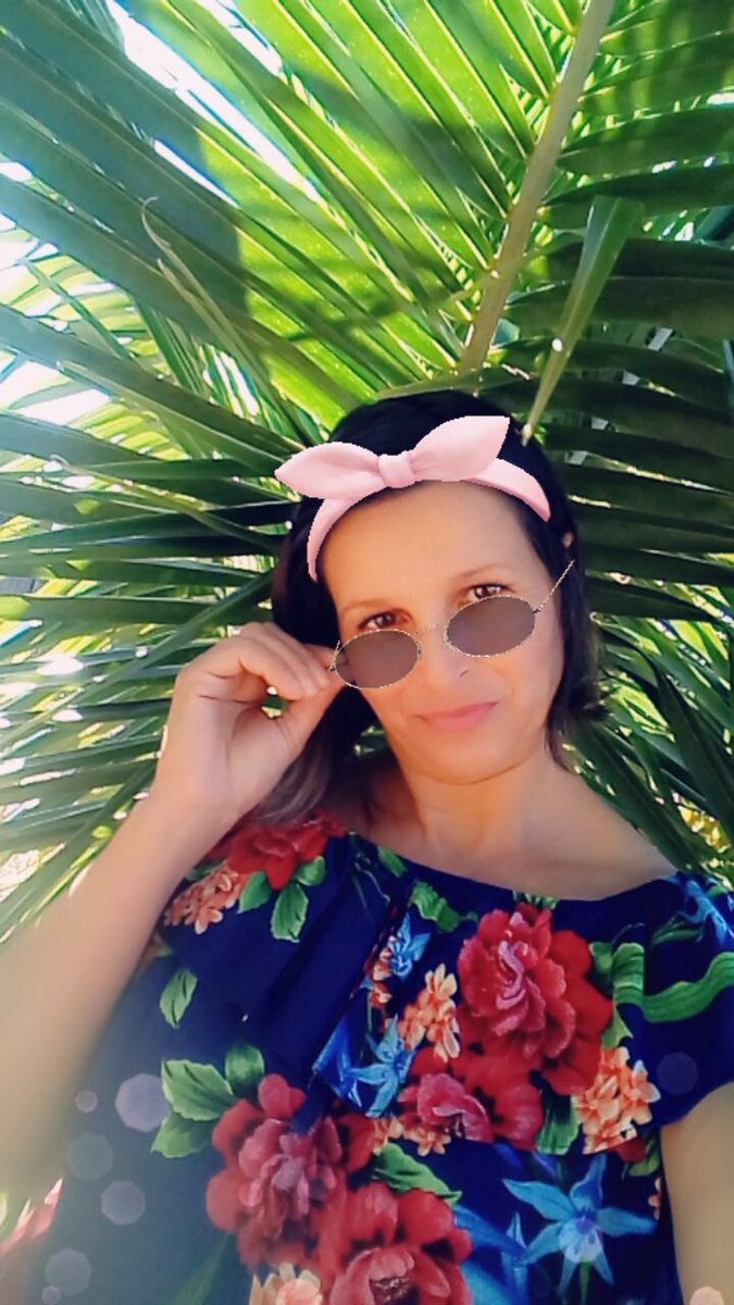 MirtesElizabeth's tweet photo. A vida to levando Deus que ta me ajudando sei que nessa caminhada ele la em cima ta me olhando 🎶
#Sabadao_Com_o_Cria_De_Fé ✌🙏🎈 https://t.co/hoXAdE7eyk