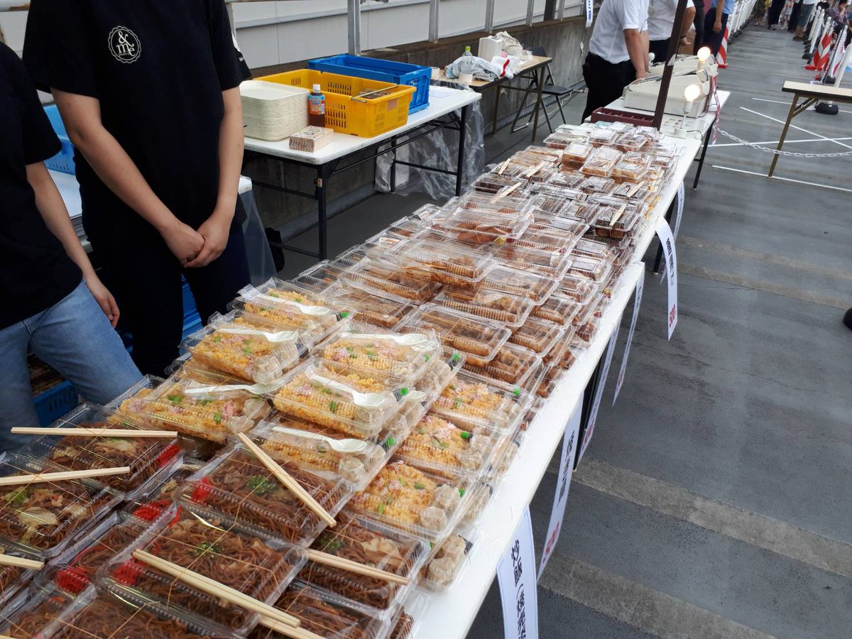 水戸京成ホテル 水戸京成百貨店の駐車場屋上ブースのsp屋台では 水戸京成ホテルも出店しております 花火鑑賞のお供にホテルメイドの惣菜はいかがでしょうか 水戸黄門まつり