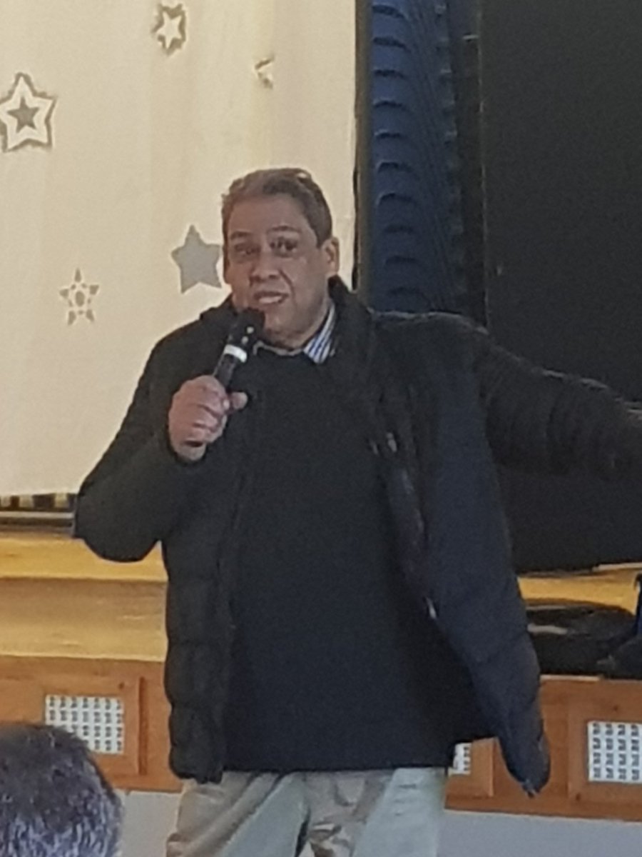 FrancoisLubbe1's tweet photo. @metropoleeast sharing information our 1st cohort of schools on Values in Education. Delegates sharing their own understanding and learning from one another. @mmofoking @WCEDnews #VIE #T2P #valuesconversations #liveoutvalues https://t.co/tBEexaGLjH