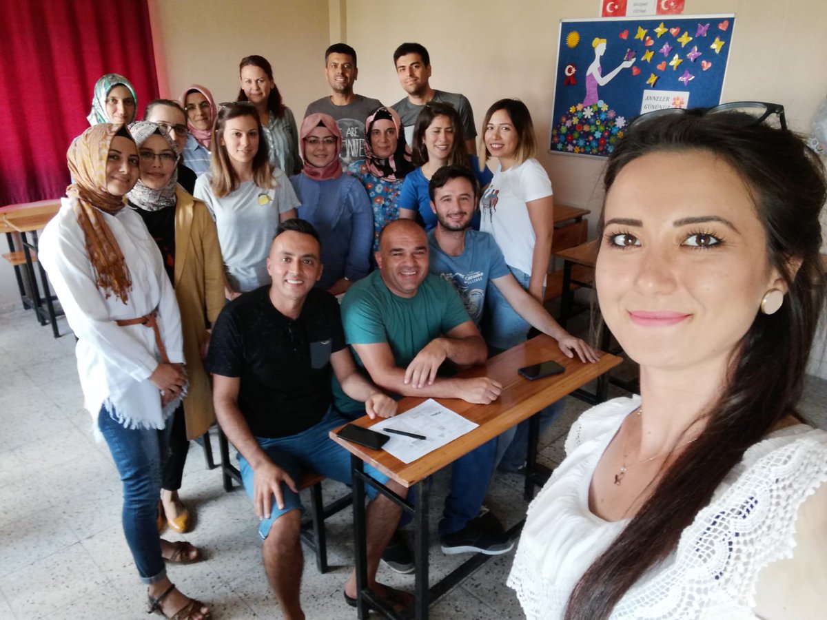 Denizli Merkezefendi Halk Eğitim Merkezinde açtığımız Zeka ve Akıl Oyunları Eğitici Eğitimi kursunun bir grubunu daha tamamladı. Yeni gruplarımız yaz boyu devam edecektir. <a href="/moguz15/">Mahmut OĞUZ</a> <a href="/TuranGenc60/">Turan GENÇ</a> <a href="/MerkezefHem1963/">Merkezefendi Halk Eğitimi Merkezi</a>