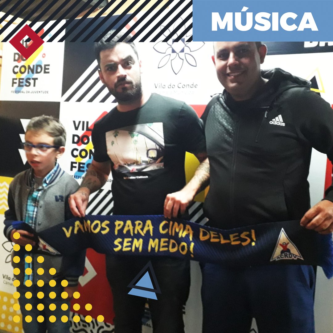 viladocondefest's tweet photo. Estava demais o Bar da Praia, mas muito Melhor no Vila do Conde Fest! 😂
Não foi assim Vila do Conde?!!!?!!!

👉🏼 Quem esteve lá tem de partilhar!!! 👈🏼 

 @BinhasOnte #alexandresantos #viladoconde #viladocondefest2019 #vcf2019 https://t.co/1sUVYKCHWk