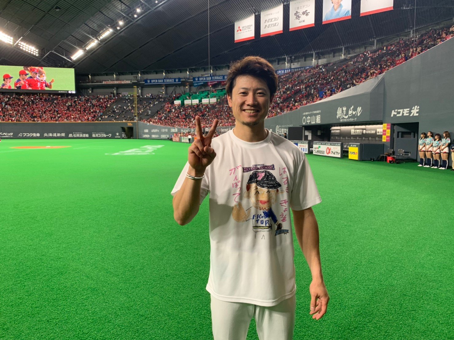 ⭐️元日本ハムファイターズ　西川遥輝　Tシャツ ⭐️元日本ハムファイターズ直営店限定 西川遥輝 Tシャツ - メルカリ