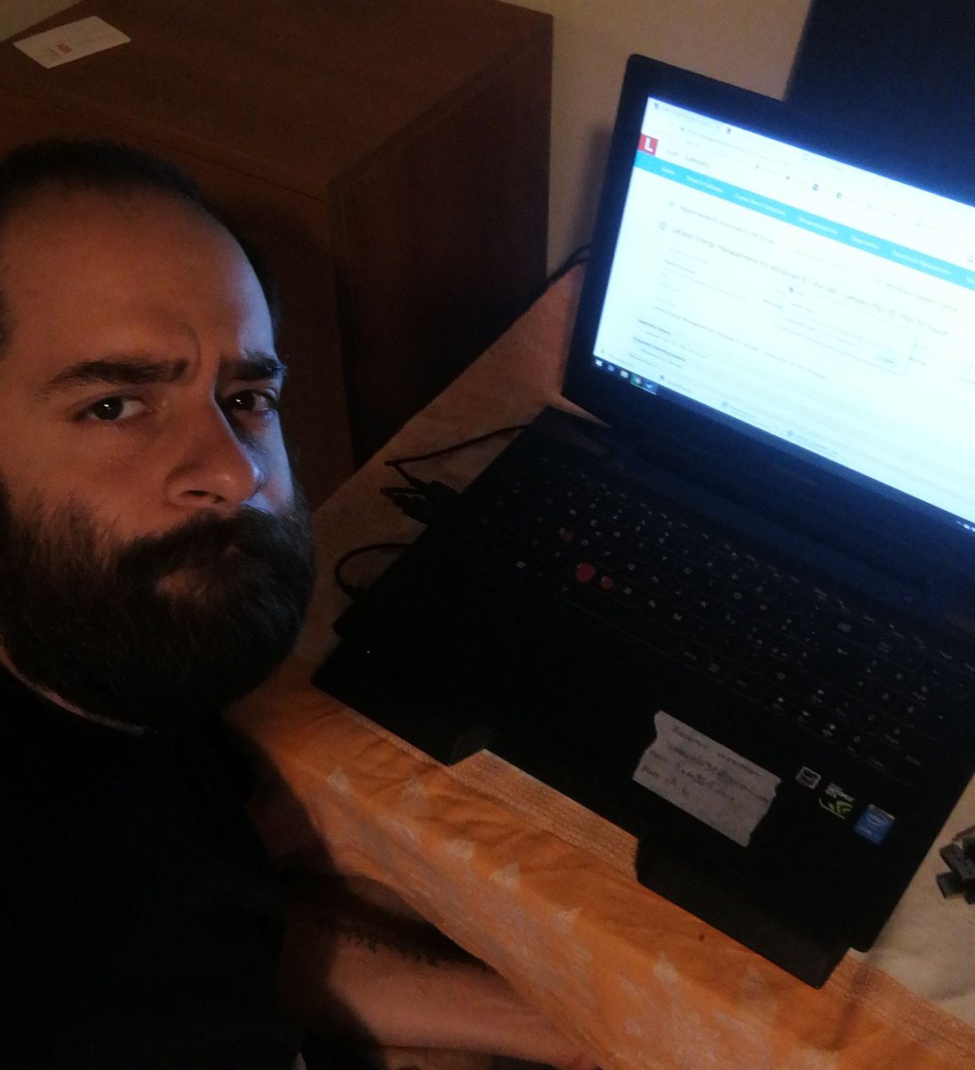 SchelePino's tweet photo. Ok, il computer è tornato a casa. Il tempo di settare tutto... Di nuovo... E ricominciamo le trasmissioni su #twitch #twitchitalia https://t.co/aTcMjjHrRX