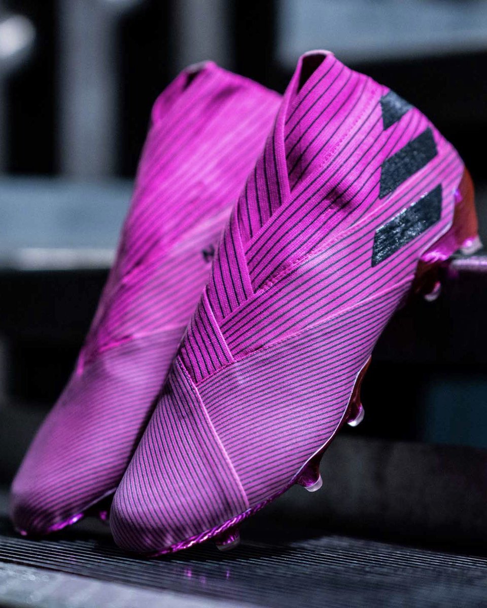 futbolfactory's tweet photo. ¡Empieza de nuevo!
@adidasfootball Hard Wired Pack.
📲 Descubre más aqui:
https://t.co/BpEEbUSZR4
#adidasFootball
#HardWiredPack
#DareToCreate
#CreatorsOnly https://t.co/LSzGcVOX0M