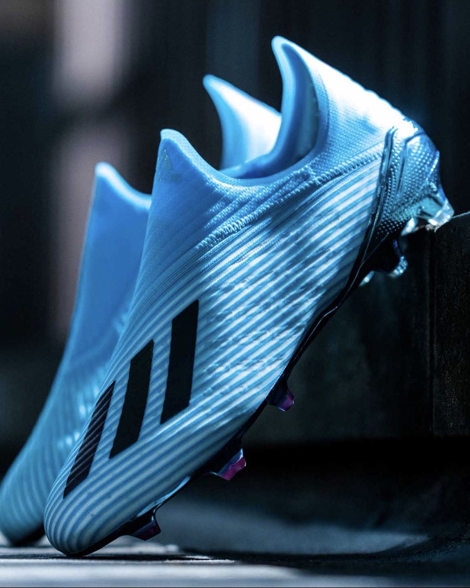 futbolfactory's tweet photo. ¡Empieza de nuevo!
@adidasfootball Hard Wired Pack.
📲 Descubre más aqui:
https://t.co/BpEEbUSZR4
#adidasFootball
#HardWiredPack
#DareToCreate
#CreatorsOnly https://t.co/LSzGcVOX0M