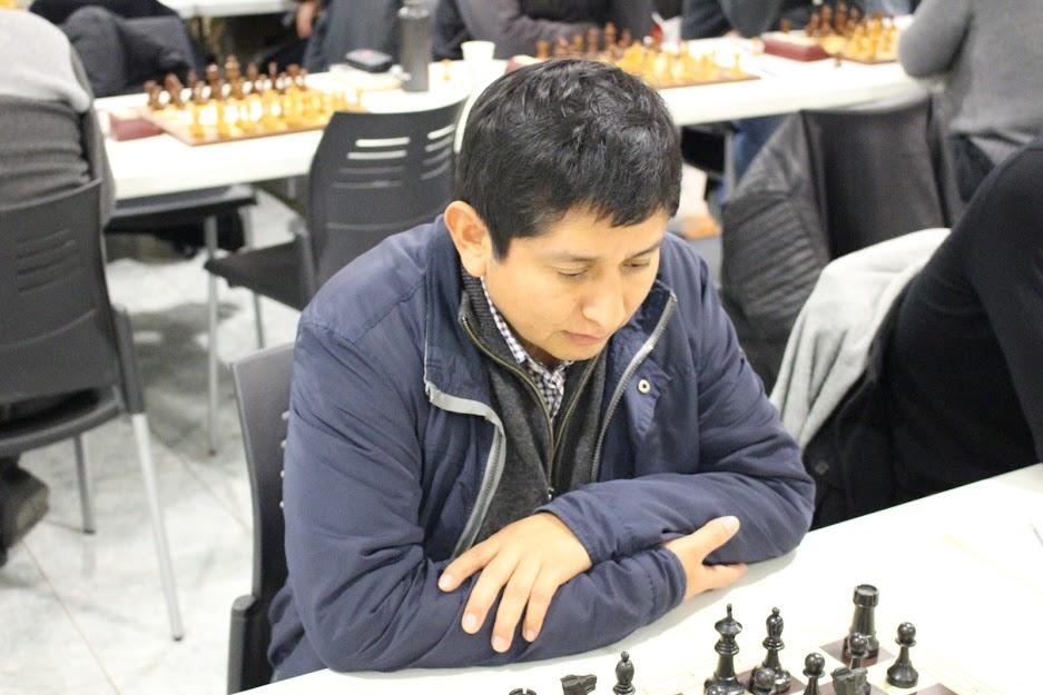 PattyLlaneza's tweet photo. Blitz tournament is underway, with last-minute registration of local GM & rapid #chess wizard Miguel Muñoz Pantoja, back from #TalMemorial https://t.co/jtMTzWC1vK https://t.co/Ls8o8j27ty