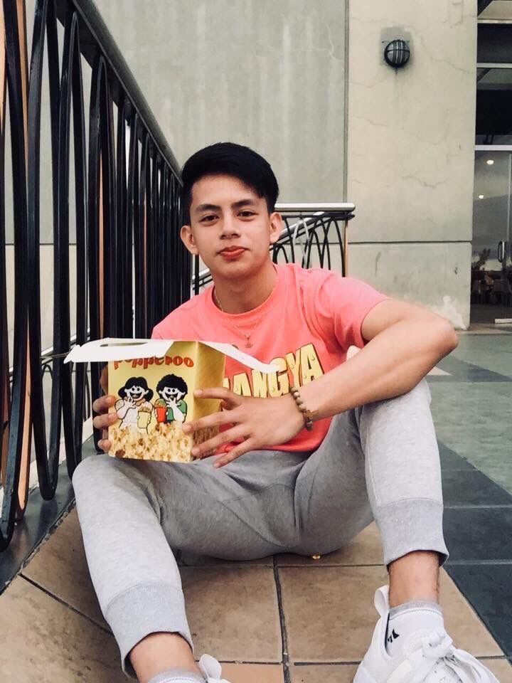 iamBeki01's tweet photo. Popcorn? https://t.co/G2gkyjzqK6