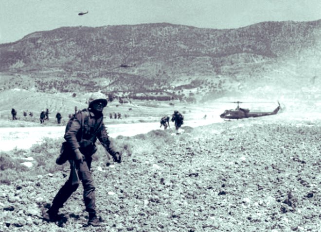 Milliyetçiliğin, Kıbrıs'ın dağlarına yazıldığı gündür 20 temmuz 1974. 
Ayşe tatile çıktı ve adada huzur tesis edildi. #KıbrısBarısHarekatı #buelentecevit #necmettinerbakan