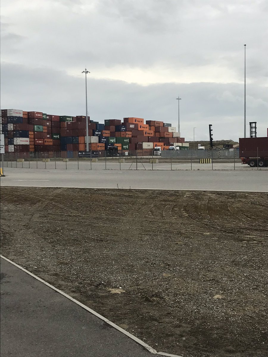 GCL_Logistics's tweet image. Our first tour of London Gateway port...very impressive!
Thanks to @HapagLloydAG 🚢⚓️#Import #Export