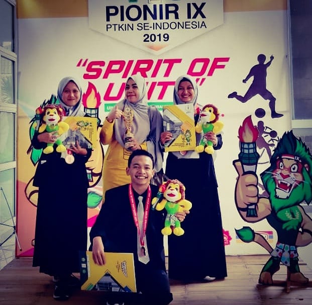 uinwalisongosm9's tweet photo. Atlit Debat Konstitusi UIN Walisongo Semarang raih juara III pada PIONIR IX 2019 di UIN Maulana Malik Ibrahim Malang.

Selengkapnya klik link 👇
https://t.co/Cqk4Ewe0RW https://t.co/W5AkSB2YWB