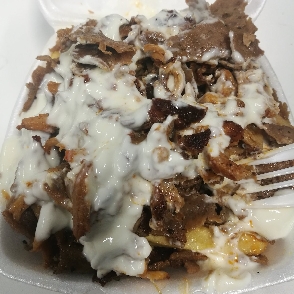 Neenernina's tweet photo. I'll miss HSPs.
#HSP #Halalsnackpack #Melbourne #Food #Chips #Frenchfries https://t.co/bC2RQLq0lo