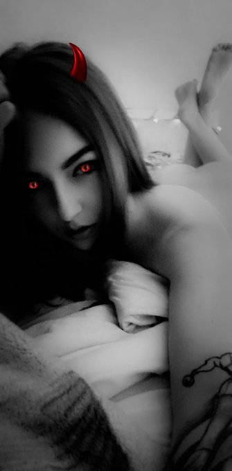 Online soon😈 https://t.co/kX9yUKpDx8