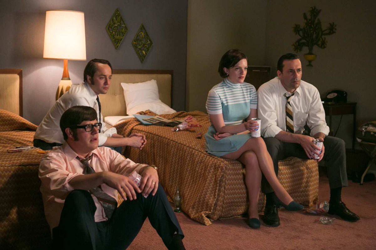 NetflixIT's tweet photo. Il cinquantesimo anniversario dell'allunaggio ci dà, tra le altre cose, un'ottima scusa per rivedere uno dei più grandi episodi della storia di #MadMen: "Waterloo", 7x07. https://t.co/WpSLuAicqH