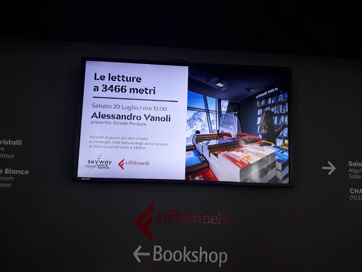 Feltrinelli_'s tweet photo. Oggi letture ad alta quota in #laFeltrinelliSkyway (@skywaymontebian): #AlessandroVanoli presenta #StradePerdute @feltrinellied 😍🗻😍 https://t.co/AltFp3NWSN