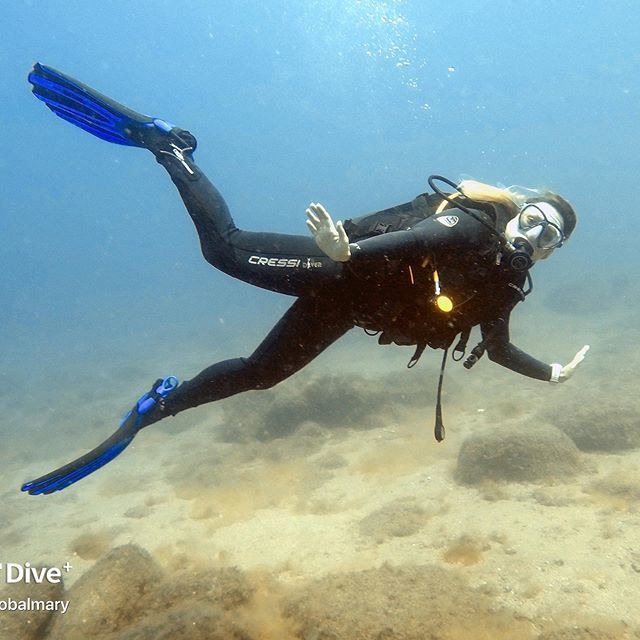 GlobalMary's tweet image. Happy Women’s Dive Day! #PADI
Diving is so fun and you can pretend that you are flying! 😄 Even though I like to be silly underwater sometimes, I always put the safety first. After 50+ dives I have decided to continue my education and become a Rescue … ift.tt/2JVKLFe