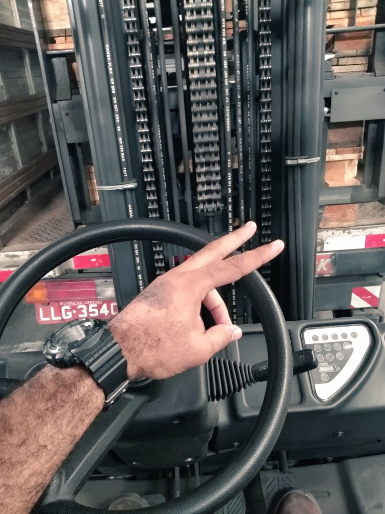 JotaC1709's tweet photo. Queria está em São Januário mais não estou 😭
#MinhaRealidade🚜💨✓ https://t.co/YxWNhdNrW3
