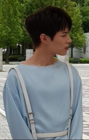 jelly_nim's tweet photo. 나 김쨸이 이히찬 옆태 처돌이 https://t.co/FlTFPYUTWw