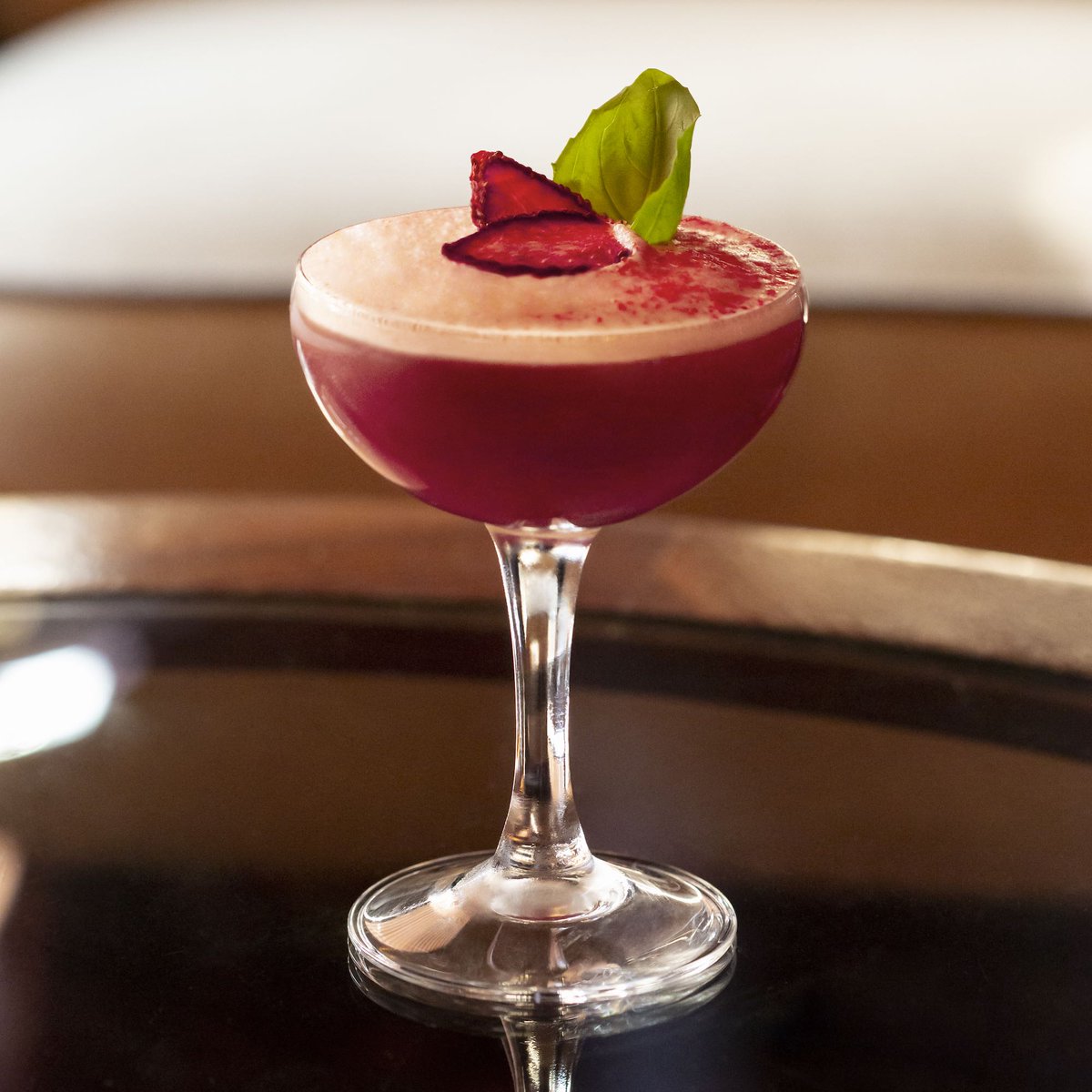 We think it might be time for a Fontaine's Club, don't you? 💋
Made with @ginmare , lemon, strawberry puree, basil and egg white, because it's important to hit one of your 5-a-day (5 gins of course) #gin #ginmare #fontainesbar #saturday #cocktail #pink #strawberry #5aday #dalston