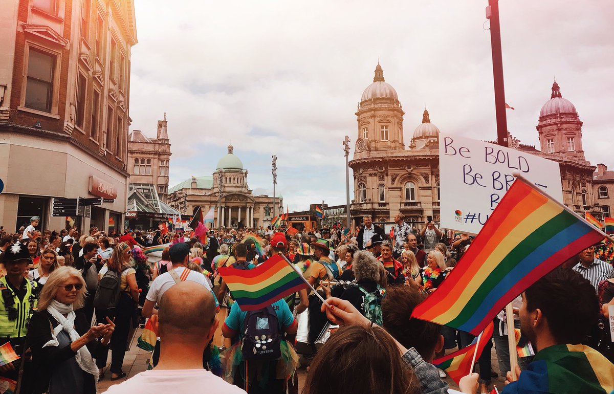 ashtongibbs's tweet photo. Hull, you are bloody beautiful. 🌈 
#prideinhull https://t.co/HSWxb0zOHE