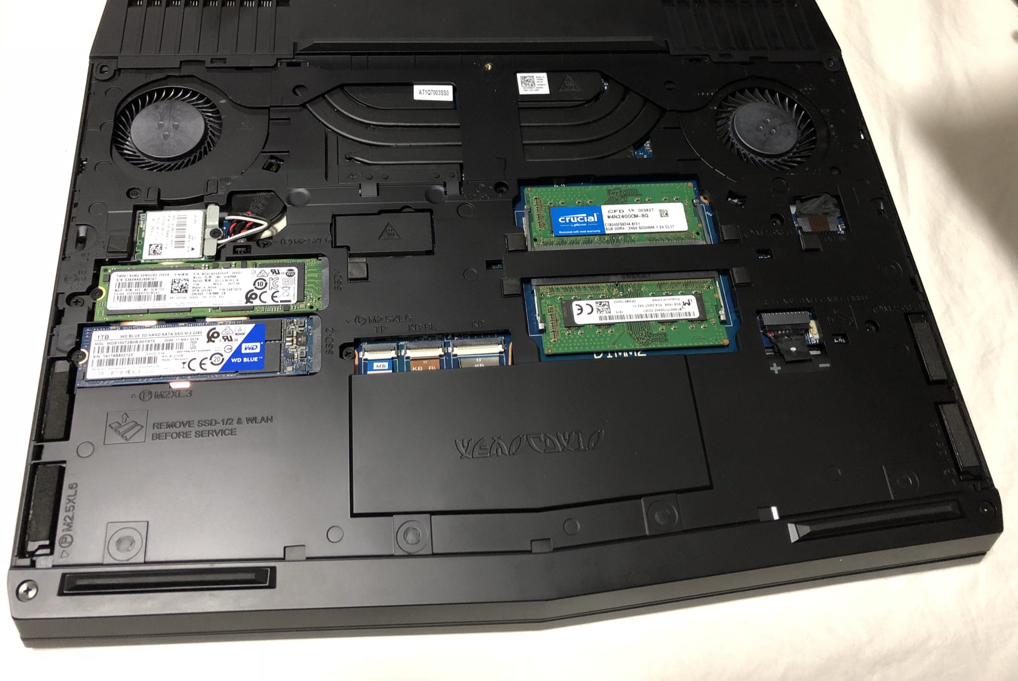 通電)Alienware 13 R3 ゲーミングノートパソコン