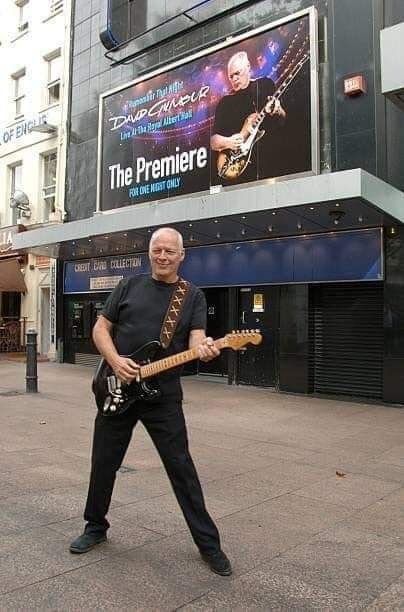 CFloydstock's tweet photo. Bom Dia, Confraria...
#davidgilmour #pinkfloyd #rememberthatnight #royalalberthall #progrock #classicrock #rock #music #musica #london #londres #confrariafloydstock #bomdia #goodnight https://t.co/wcL1iWC7Tf