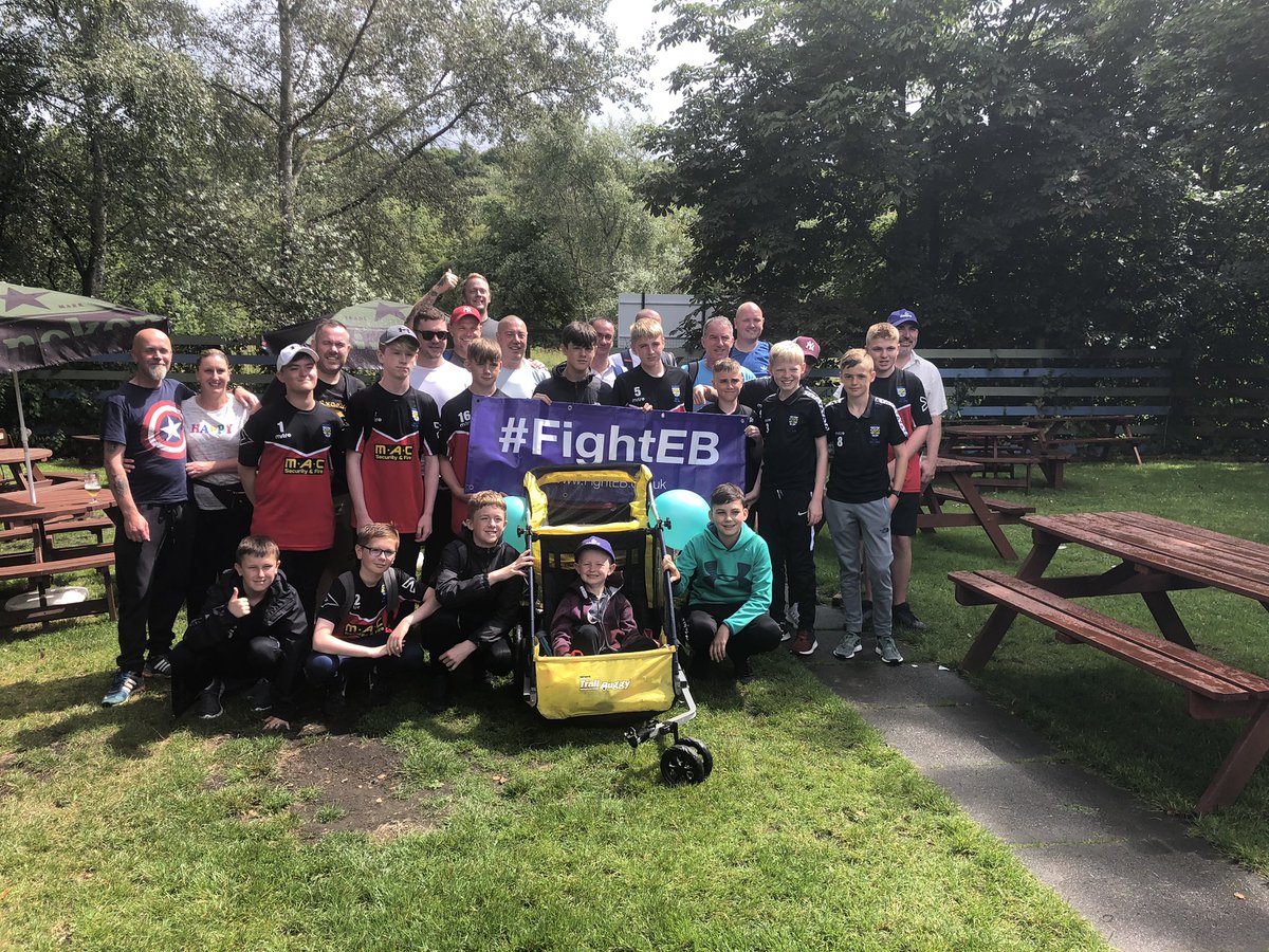 The main man has arrived....here’s theblads with Harry #FightEB