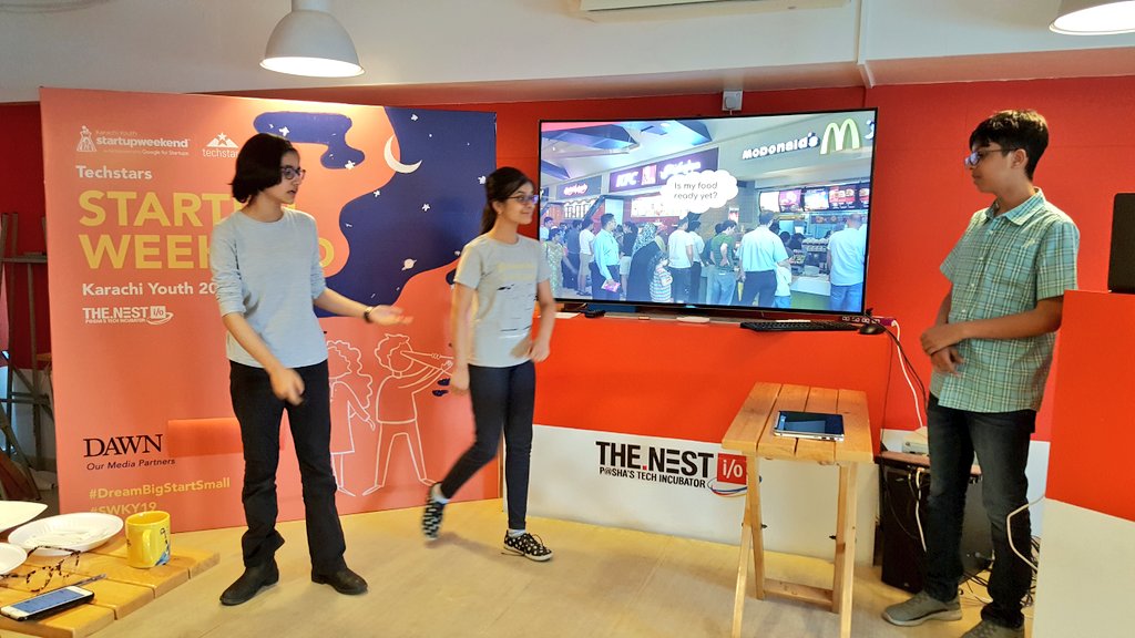 TheNestiO's tweet photo. Hot Tray - this Startup will completely change your food court experience while making a lot of money for themselves #swky19 #DreamBigStartSmall https://t.co/TOQ7iiEjyq