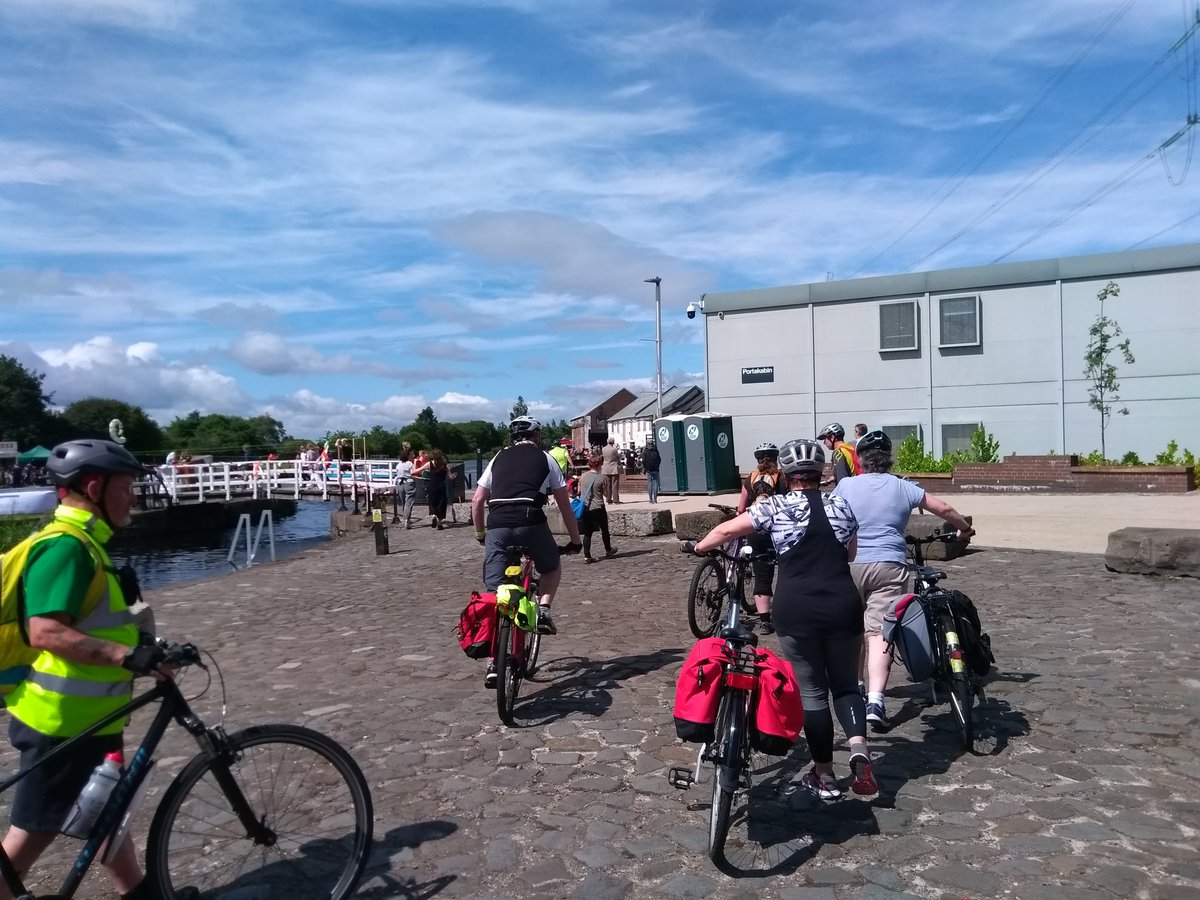 CReid_95's tweet photo. Great to see many participants on our @SustransScot two led cycle rides along National Cycle Network Routes #NCN754 #NCN756 #NCN7 #NCN75 as part of @Glasgow_Canal #Festival #Glasgow #GCF19 @CycLan59 @lisa_r_morton https://t.co/nRbtsE7JkB