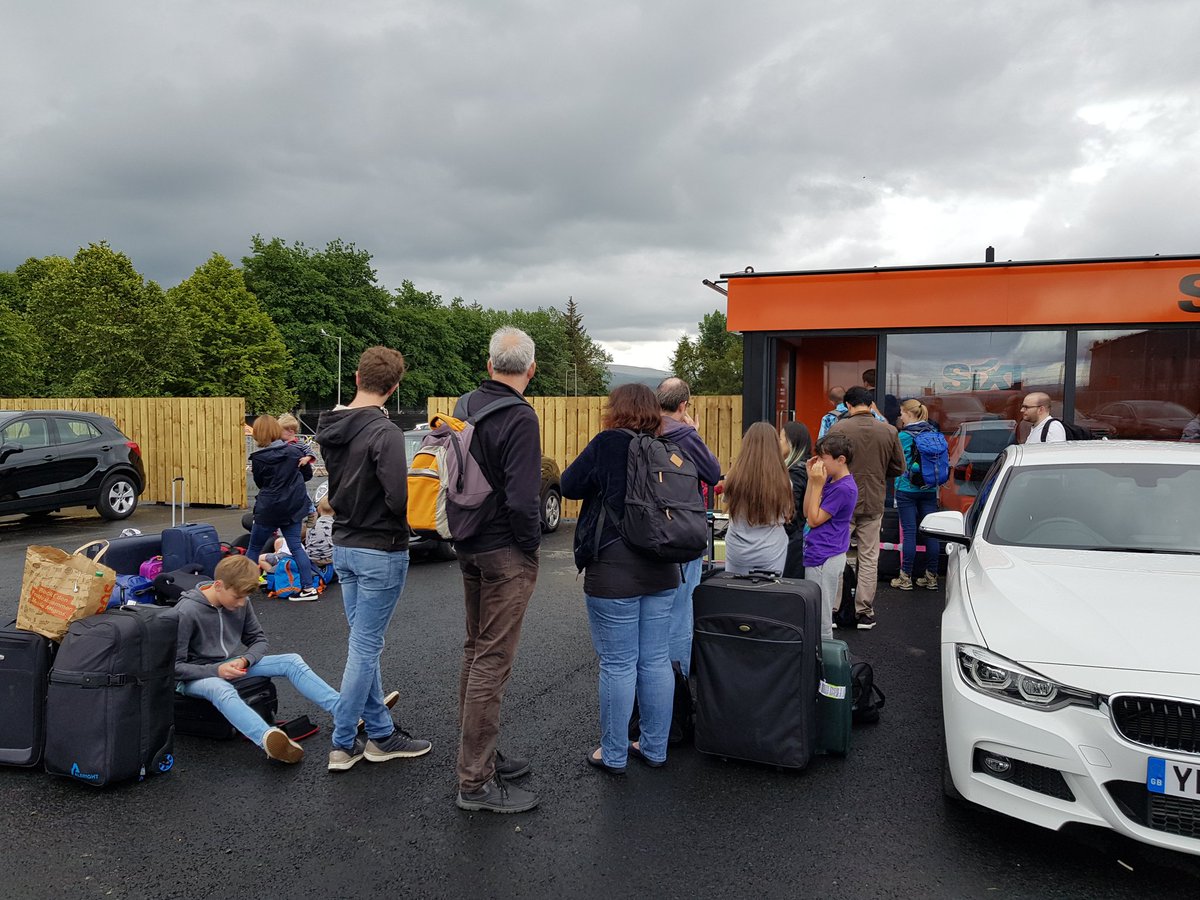 sanideos's tweet photo. @SixtUK 30min wait for the shuttle, 1hr and still waiting for the car despite Express. This is ridiculous. https://t.co/hRsbzOxINQ