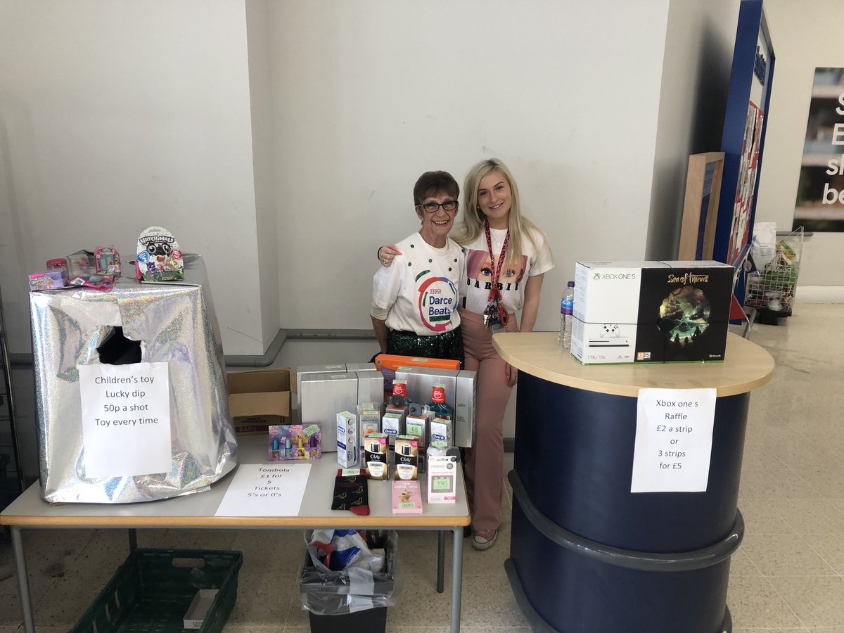TescoLeith's tweet photo. TOMBOLA, KIDS RAFFLE AND XBOX ONE RAFFLE IN STORE TODAY 🌟🍾🤸🏻‍♀️🏆🎤🎼🏅💖 WE WILL ALSO BE DANCING AGAIN ALL FOR OUR AMAZING CHARTIES!!!! PLEASE FEEL FREE TO POP IN ✌🏼 https://t.co/y7JnCxIYXC
