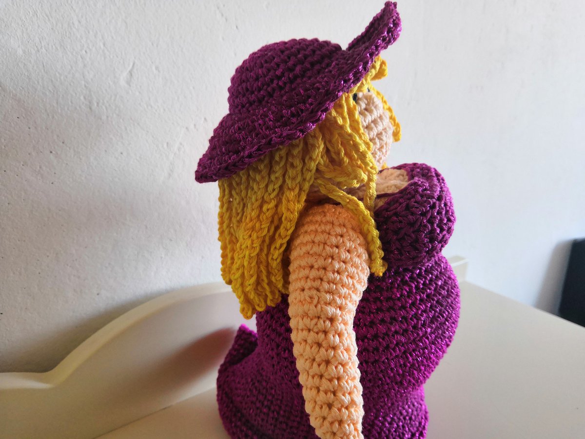 JeanetteCrochet's tweet photo. 👒My fat lady is ready. I'm proud of her.🧚‍♀️

Greets 😍 #Jeanettecrochet  😍
Follow me at
https://t.co/xdrj8vSncA

#crochet #häklen #haken #handmade #crochetaddict #yarn #DIY #proud @SimplyCrochet_  @CrochetBlogger @crochetblog @Annemariesblog https://t.co/NWlWNYEwuj