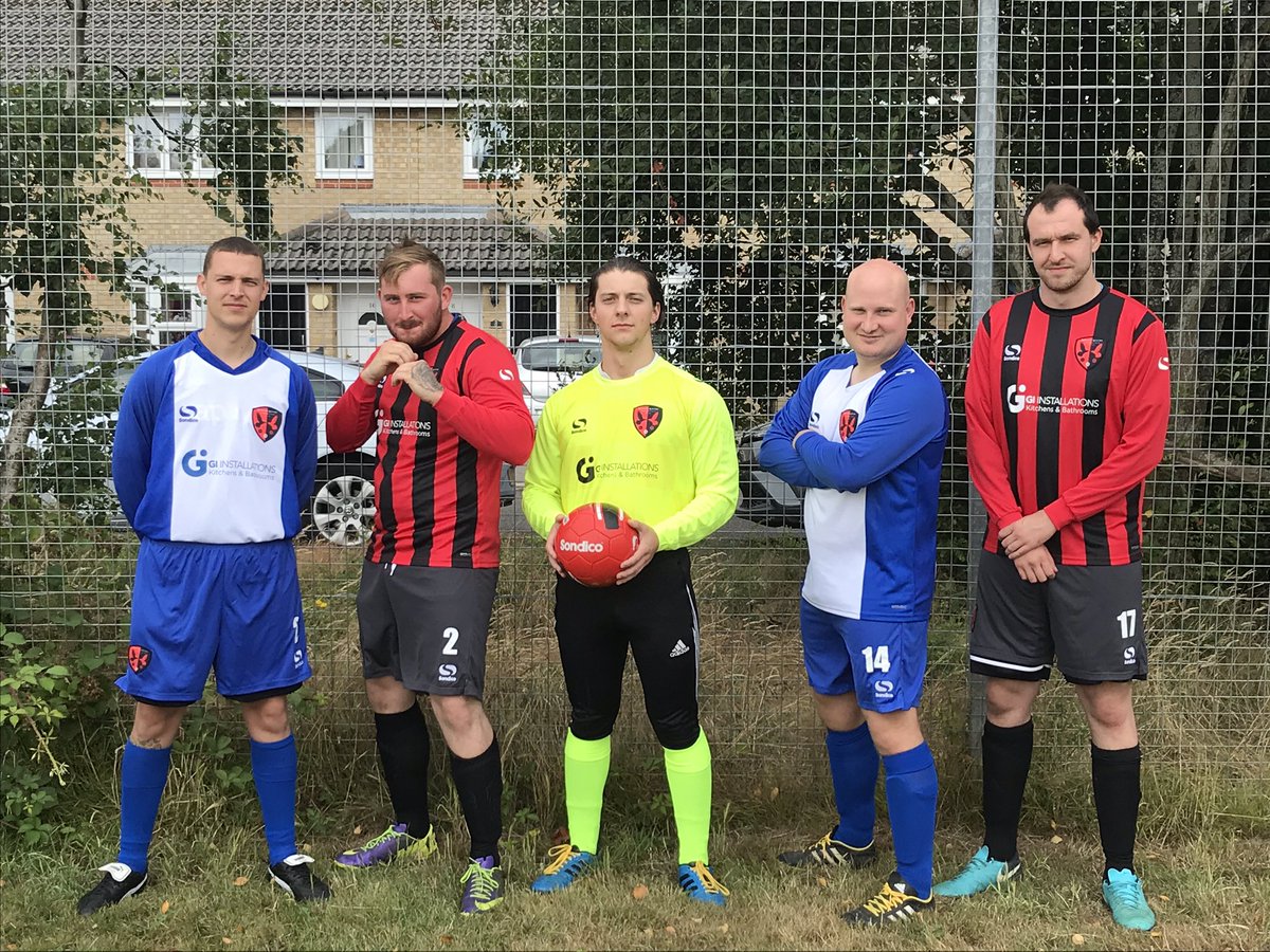 RownerFc's tweet photo. Kitlaunch 2019/20! KITGATE is finally over. Thank you to our sponsor GI Installations for letting it happen and the lads at 4pm print Portsmouth for the Stella job #kit #sondico #kitlaunch #giinstallations #4pmprint #grassroots #midsolent #lookinggood #football https://t.co/by1pG38xDY