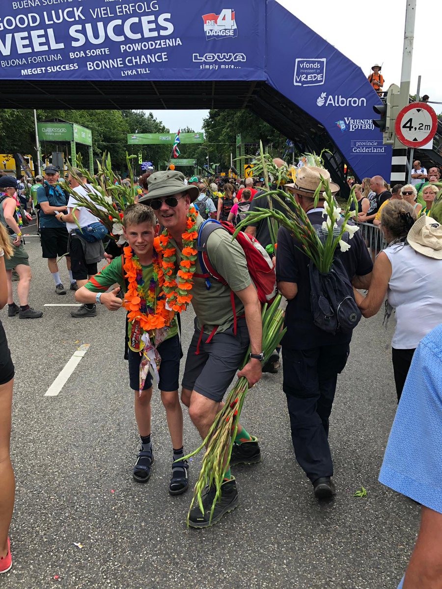 DeVariabele's tweet photo. They did it! Trots op Thijs en @joepburghouts die het weer flikten @St_DE4DAAGSE https://t.co/zPTUYJyPvh
