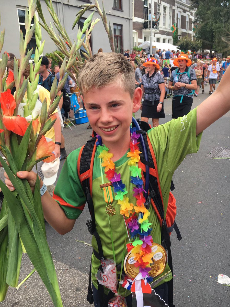 DeVariabele's tweet photo. They did it! Trots op Thijs en @joepburghouts die het weer flikten @St_DE4DAAGSE https://t.co/zPTUYJyPvh