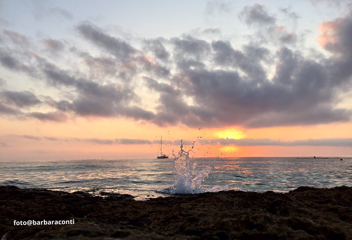 barbaraconti's tweet photo. Non portarci chiunque a vedere il mare ... #tramonti #sunset #estate #lorapiubella https://t.co/mWbHHauaSi