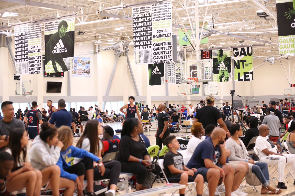 marcusacarr's tweet photo. Last day in Ladera Ranch, Calif. at the Adidas Gauntlet Finale. With the Final Four set I previewed the matchups on @PrepCircuit #GauntletFinale
Article: https://t.co/nneJMterKs https://t.co/3gVLWXPYDd