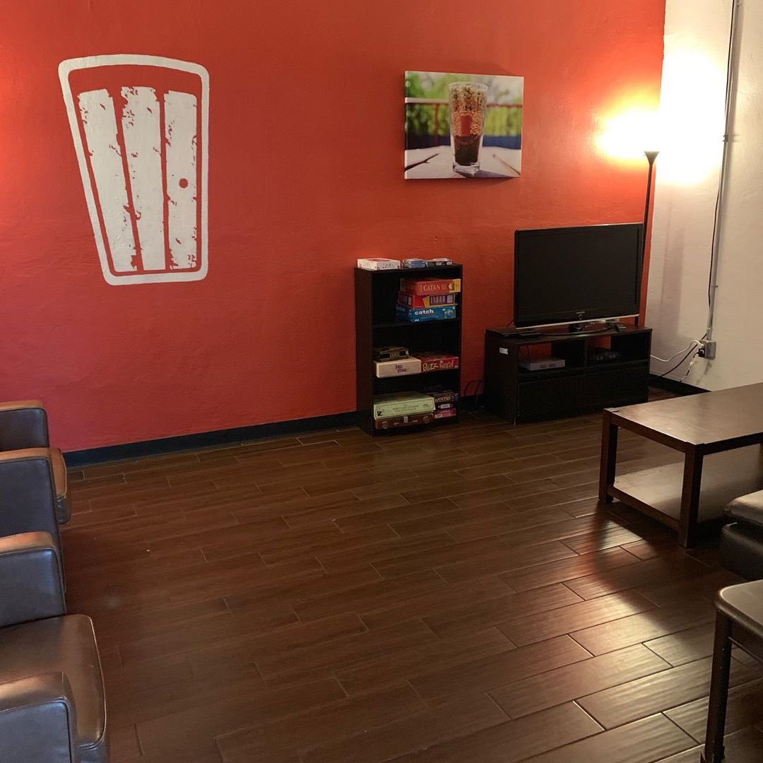 RedDoorBrewing's tweet photo. Have you checked out our downtown #ABQ taproom? If not, you better hurry and come on in, because we’re moving soon! Always pouring our top notch beers, downtown is the place to be 🍻 https://t.co/8UzOxlaW8x