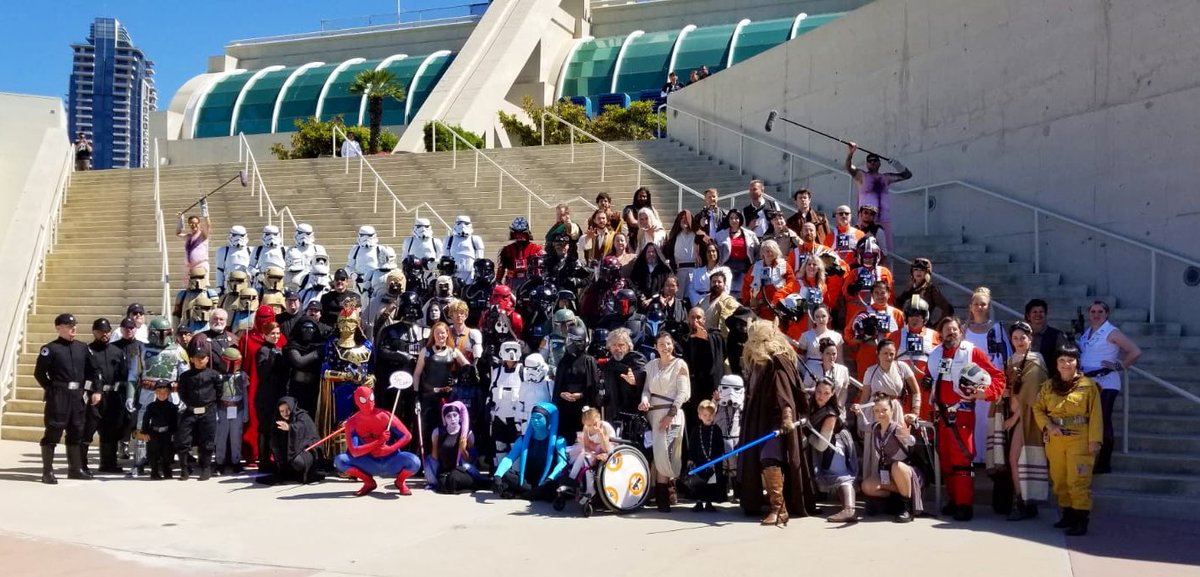 ⭐️Star Wars ⭐️COSPLAYERS At #SDCC #SDCC2019 #SDCC50 #sdcccosplay 
#StarWars #Cosplayers #Rebels #LosdSith #DarkSide #usetheforce #Jedi #TheRepublic #starwarssaga