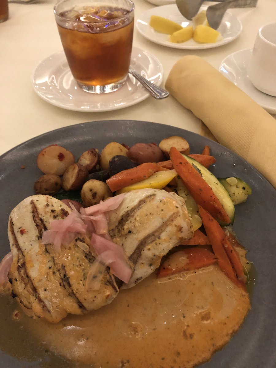 MJones394's tweet photo. Inspiring (and delicious) Talk of Texas Lunch, listening to Educators of the Year being Awarded @txstatepta #txstatepta #TxLAUNCH19 #supersponsorsaturday https://t.co/Aw2rdTRkBu