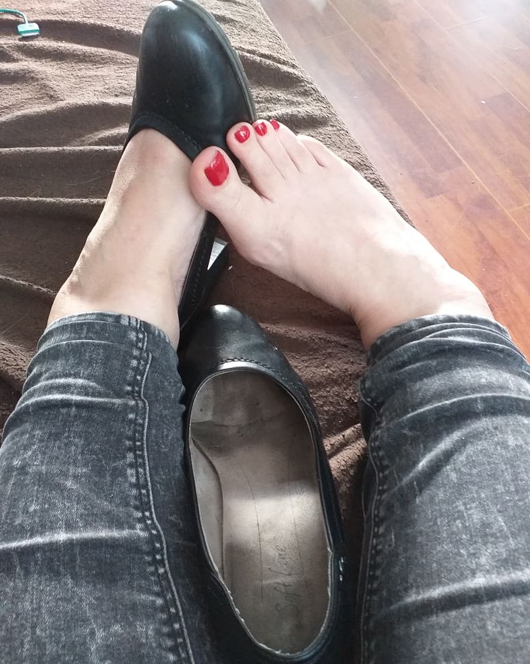 LongtoesMonique's tweet photo. Pretty smelly feet 👠👠 https://t.co/IIQM3JNz8k