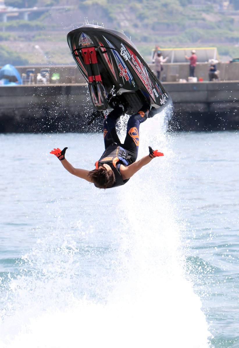 tadasi69's tweet image. JJSF第３戦、9月14日、15日ですね。
場所は、二色浜海浜公園
フリーフタイルは、近畿ではこの１戦のみです。
いやーめっちゃ楽しみです。
写真撮影、動画撮影ＯＫです。
世界ランカーの日本のプロ達の凄技です。
＃ＪＪＳＦ
＃フリースタイル
＃アクアボード