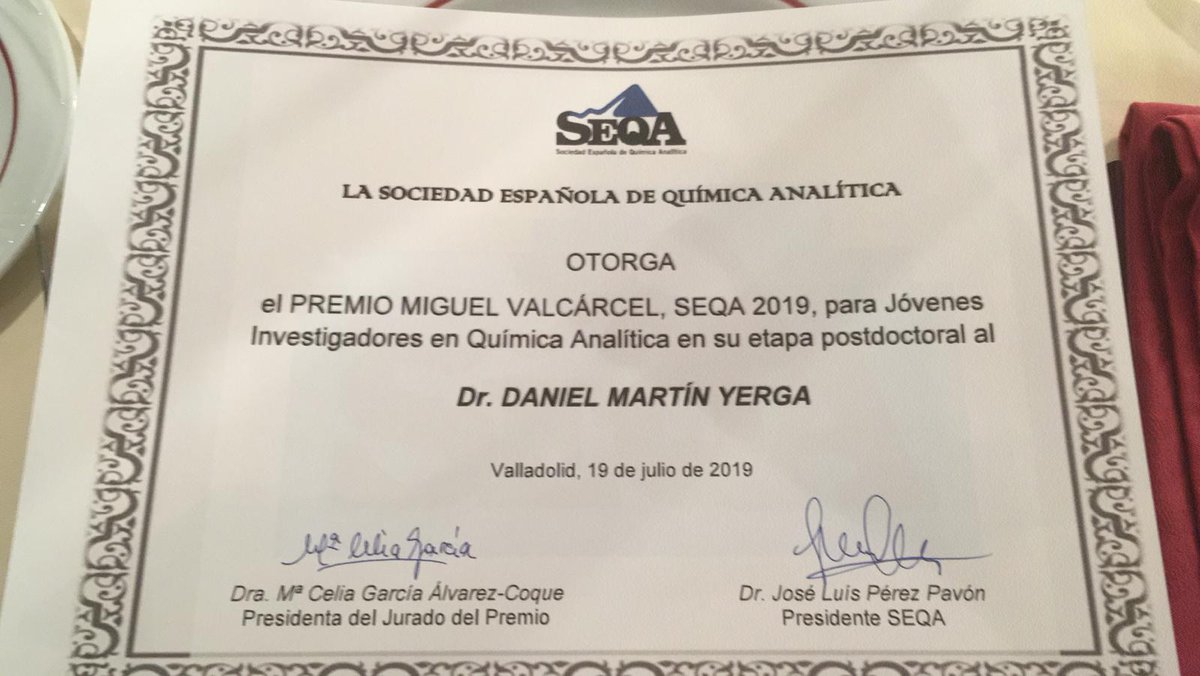 yerga's tweet image. I&apos;m very grateful and honored to be the recipient of the 2019 Miguel Valcárcel Award for Young Researchers in Analytical Chemistry from the @SEQA_QA So sorry I couldn&apos;t be in Valladolid yesterday to pick it up!  #Electroanalysis #Research