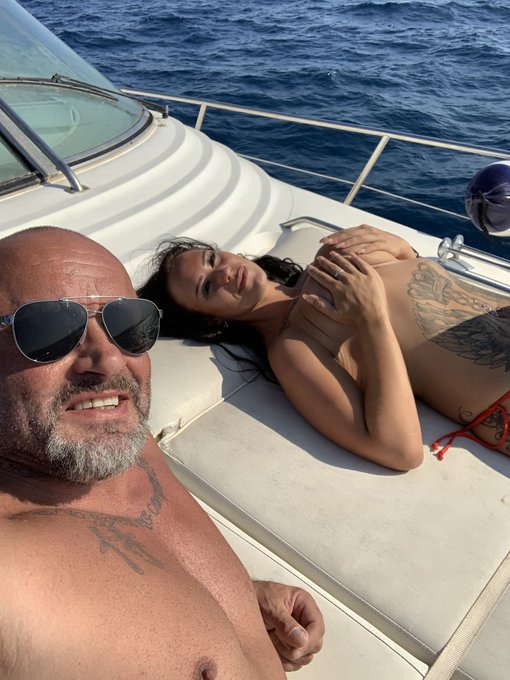 Checking out a new Location for shooting next week 😎 https://t.co/NCPJjc9bWz<a href="/tag/mallorca"class="tags"><span>#mallorca</span></a><a href="/tag/modelswanted"class="tags"><span>#modelswanted</span></a><a href="/tag/dirkmoorpelicula"class="tags"><span>#dirkmoorpelicula</span></a>