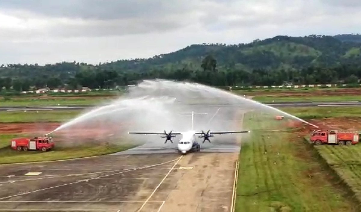 HardeepSPuri's tweet photo. I am delighted that with 8 new routes added today, total number of routes operational under #UDAN now reaches 194. 

Six of these routes will connect the under-served Mysore airport to Hyderabad, Goa &amp; Cochin &amp; other two will link Shillong to Kolkata. https://t.co/WVABJH8gqI