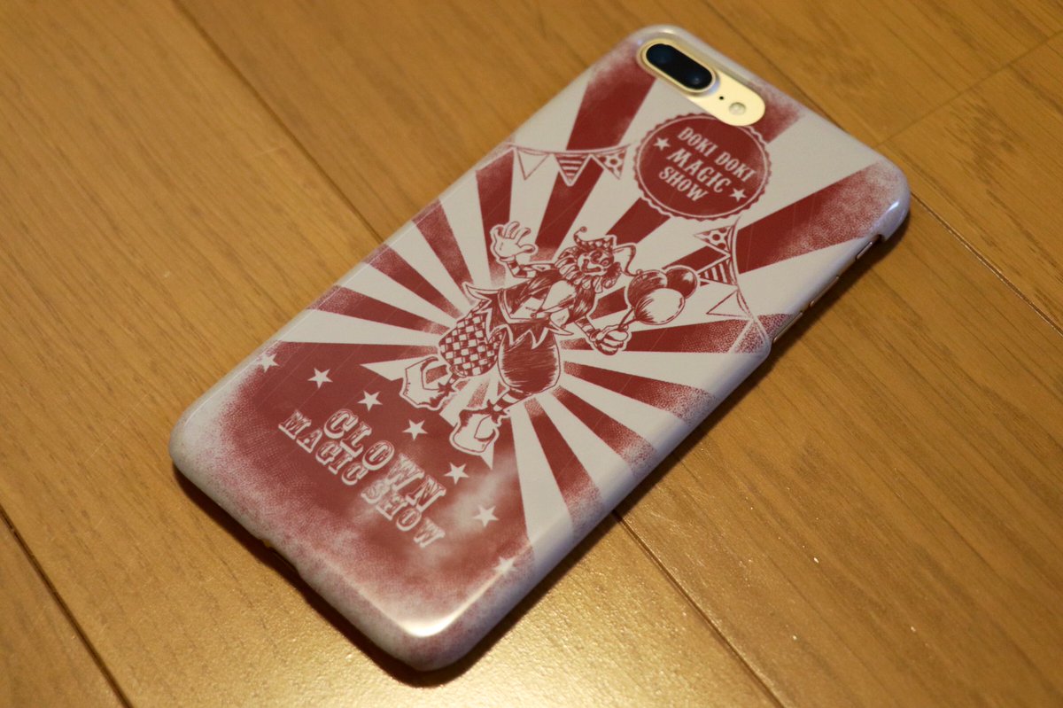 makkusu331's tweet photo. @AKinta89 先日到着した王子まことさんデザインのiPhoneケース装着完了です☆
取付時、ケースが思ったより固めで割ってしまわないかどうかドキドキでした汗
ガクガク((( ;゚Д゚)))ブルブル
でもしっかりiPhoneをガードしてくれそうです。
#王子まこと
#ピエロ
#iPhoneケース
#SUZURI
#DOKIDOKIMAGICSHOW https://t.co/bcLzu01Jxx