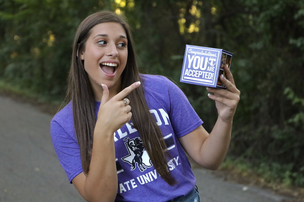 AshlynBlazek's tweet image. #Tsu24 #Tarletoncube @TarletonBound 🎉💜