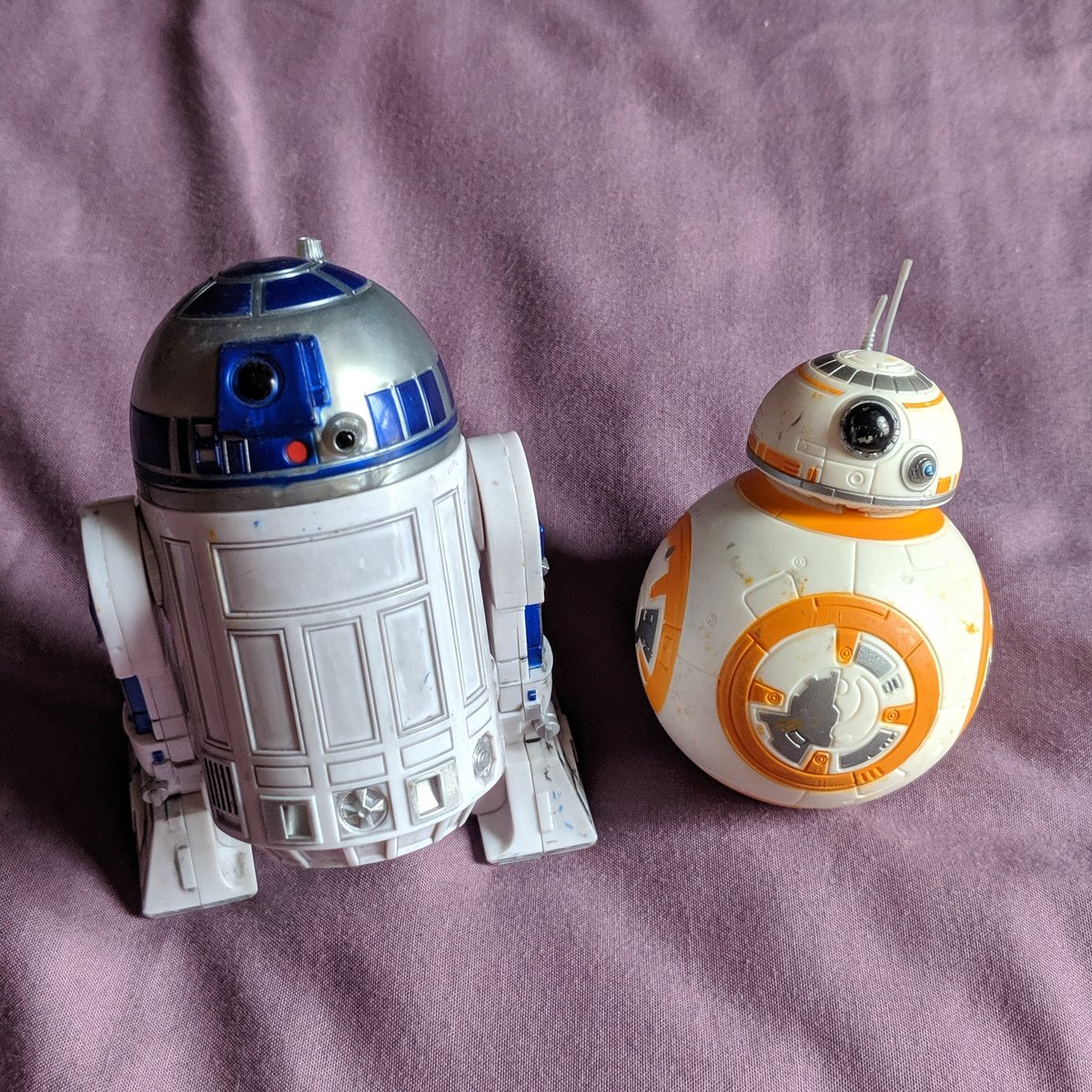 Geek mode...ENGAGED! #starwars #starwarswedding #starwarsweddingcake #r2d2 #bb8 

#etsyshop     #weddinginspiration #weddinginspo #wedding   #engaged #weddingplanning    #geekwedding  #rocknrollbride   #nerdwedding #weddingcaketopper