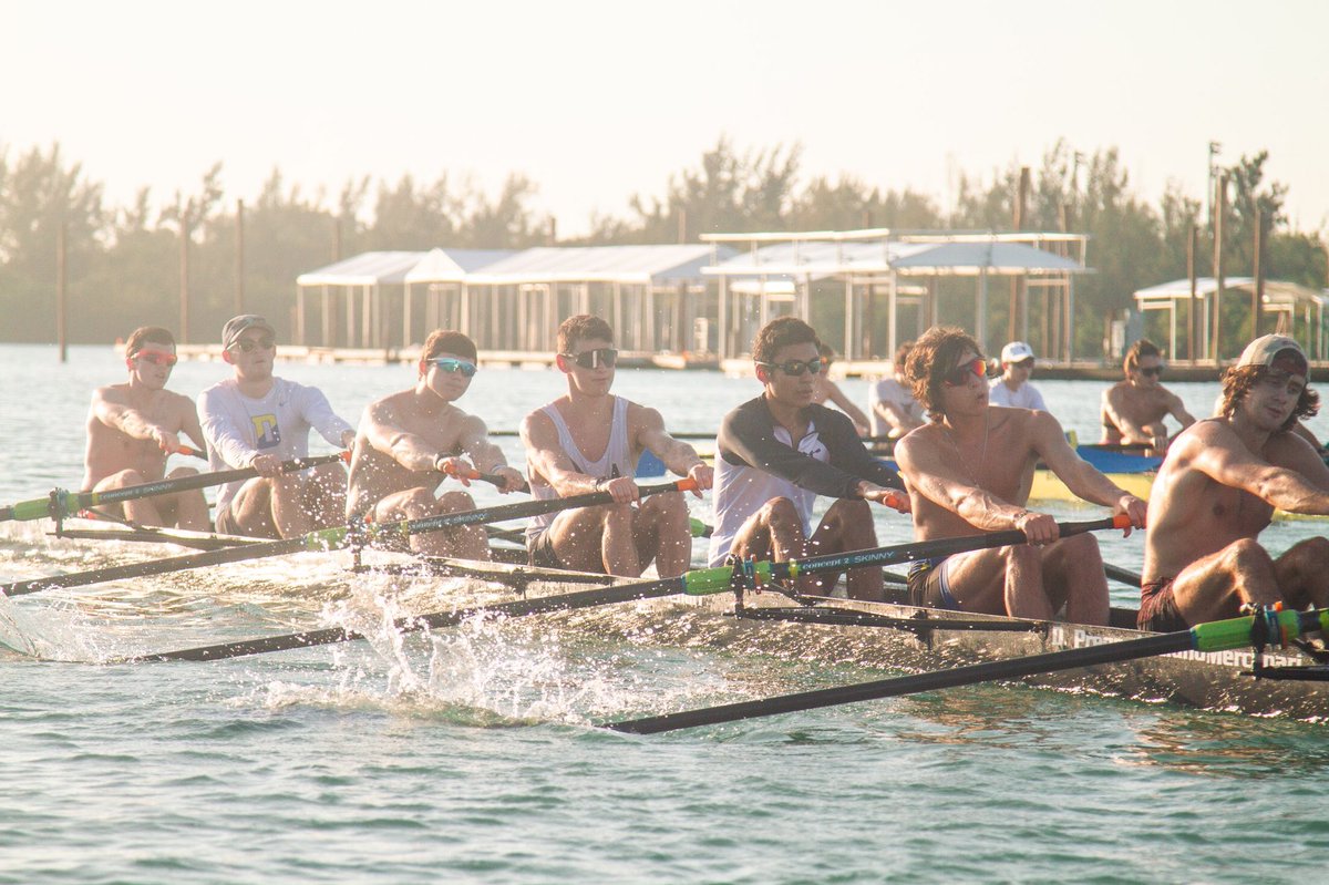 delawarecrew's tweet image. Happy weekend! Only a few weeks until we’re back in Newark, and only a few months till we’re back in Miami 😎 
#summerstuff #delawaredomination