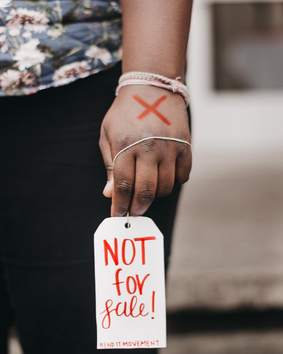 enditmovement's tweet image. People should never be sold. We won't stop until ALL are FREE.
👊🏼❌ #enditmovement